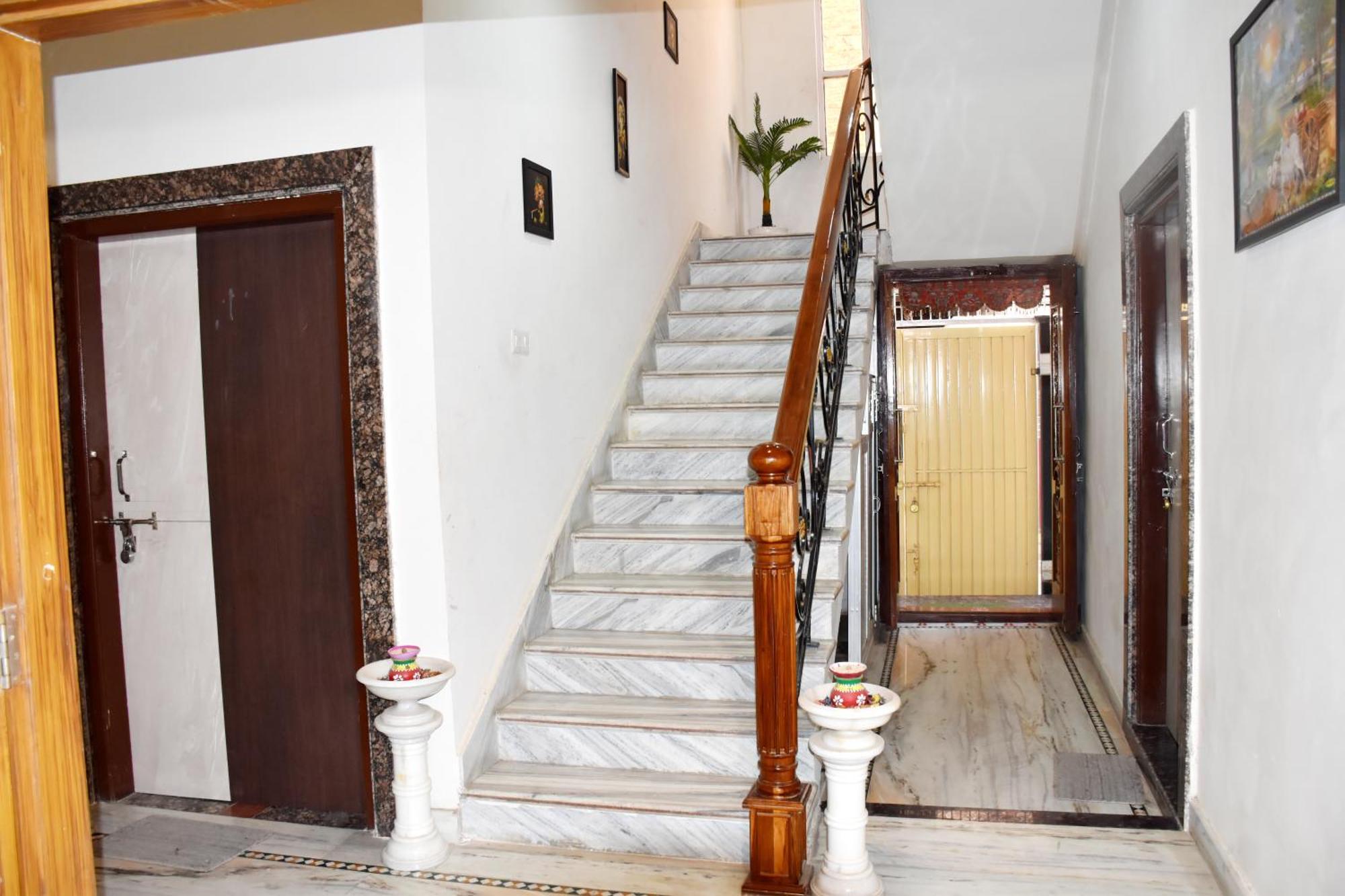 Ramaya Home Stay Váránaszi Kültér fotó