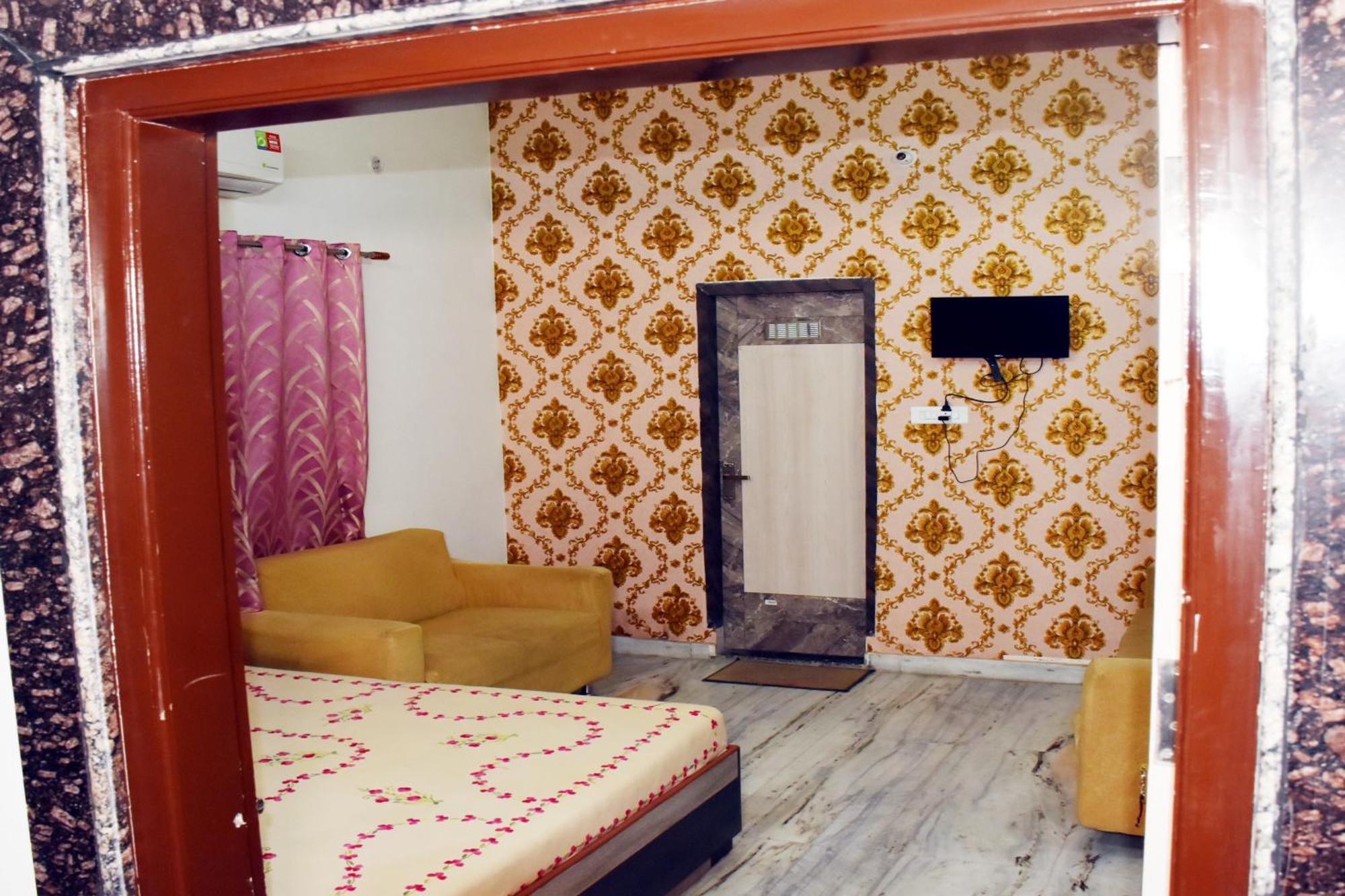 Ramaya Home Stay Váránaszi Kültér fotó