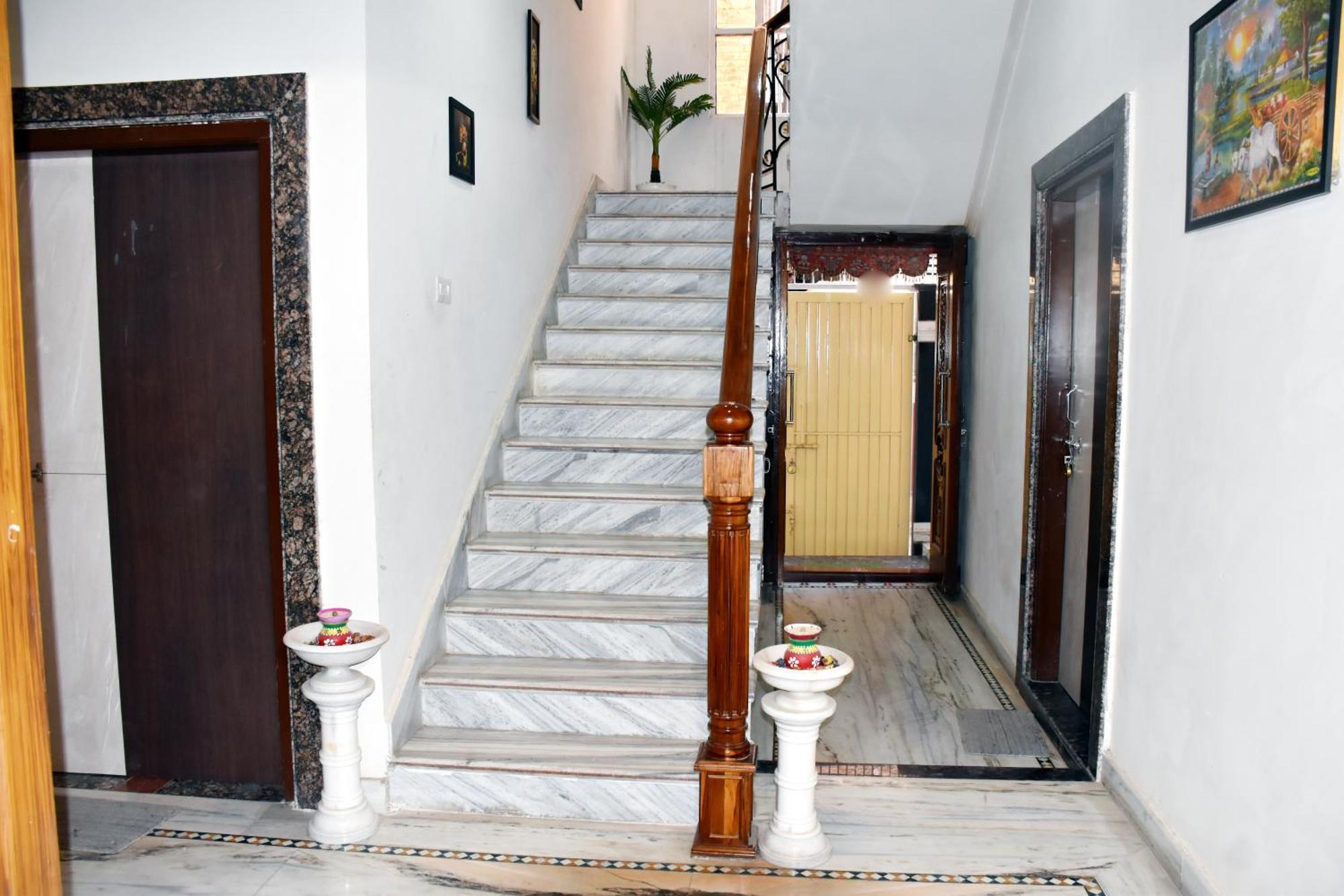 Ramaya Home Stay Váránaszi Kültér fotó