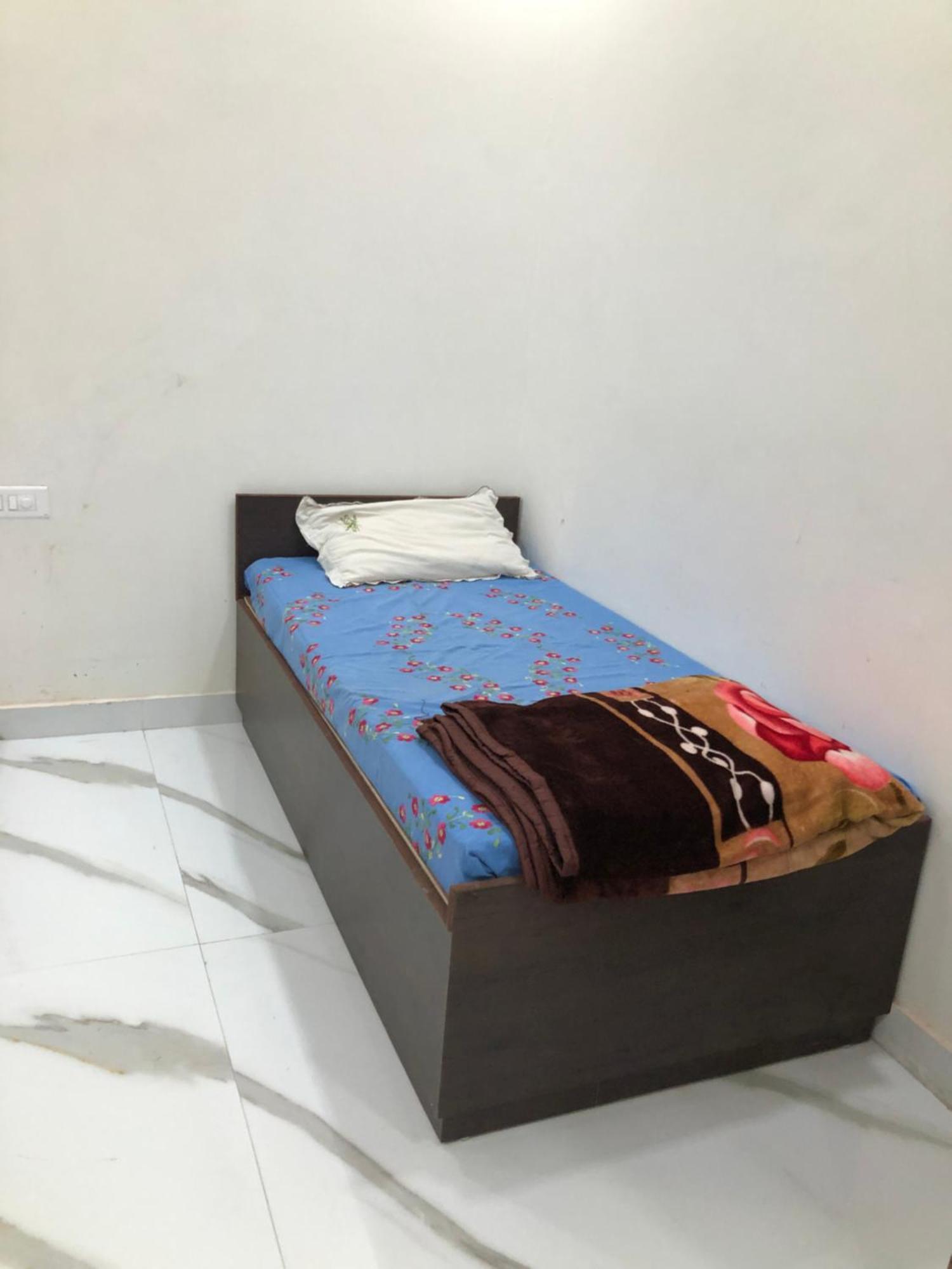 Ramaya Home Stay Váránaszi Kültér fotó