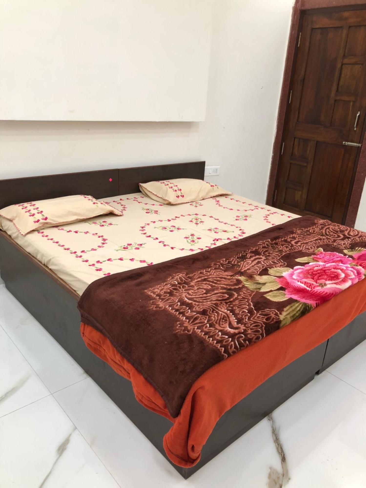 Ramaya Home Stay Váránaszi Kültér fotó