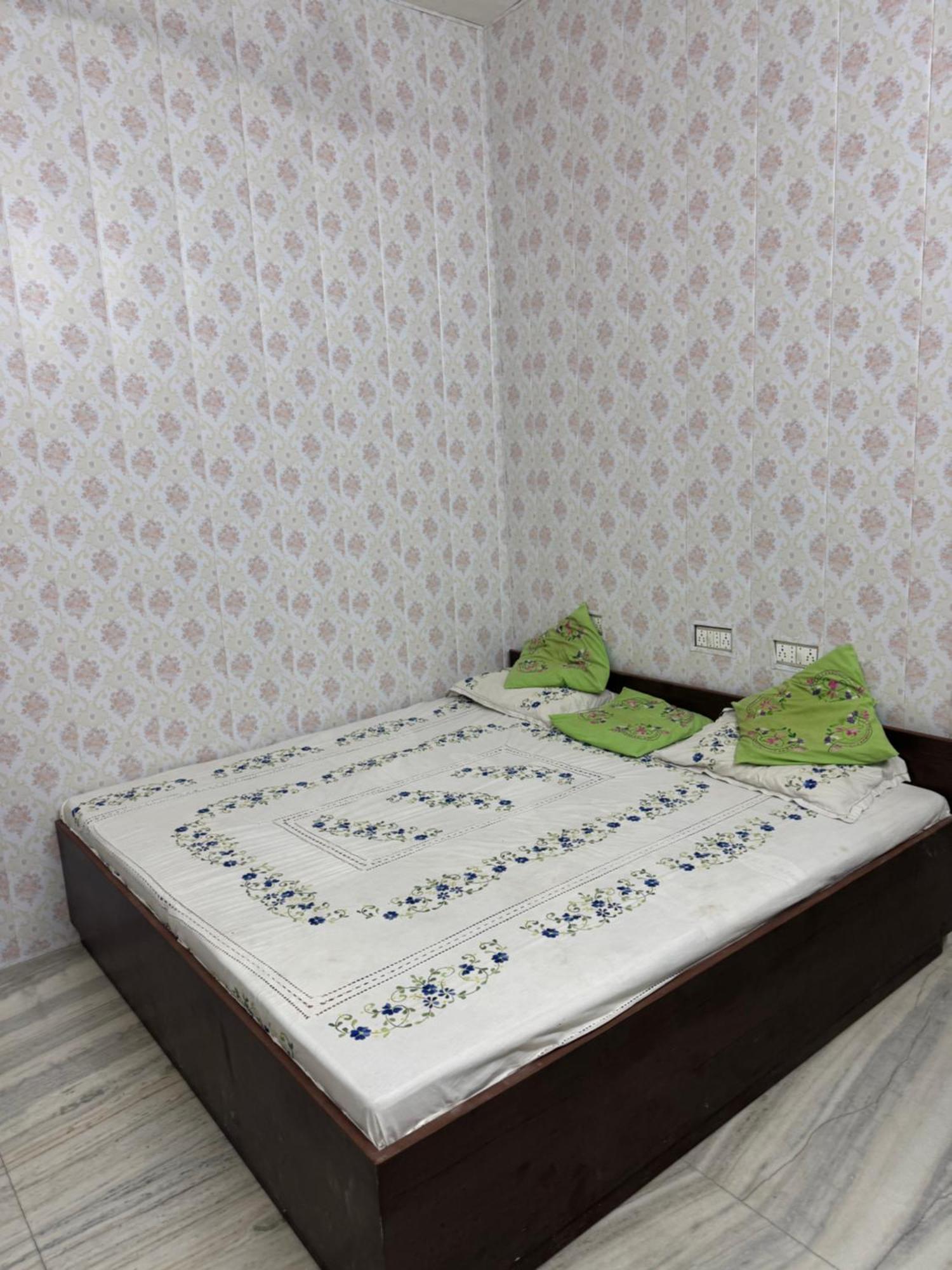 Ramaya Home Stay Váránaszi Kültér fotó